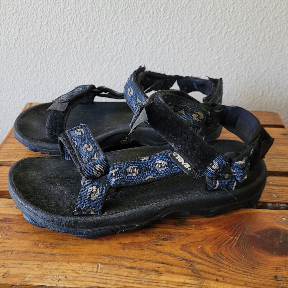 Blue Teva Hurricane Strappy Sandals Black Grey Pattern Outdoor